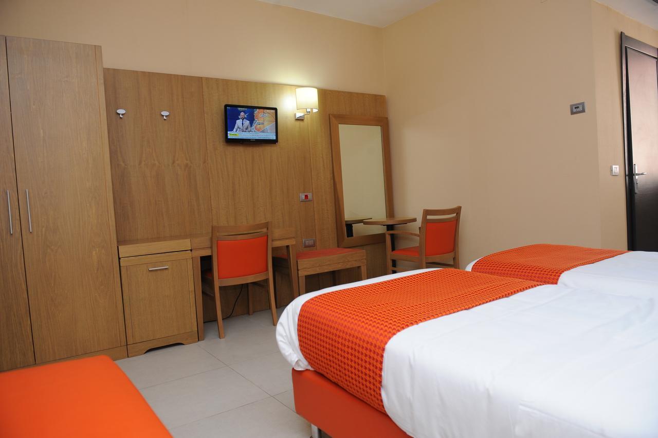 Hotel Ristorante La Campagnola Cassino Kültér fotó
