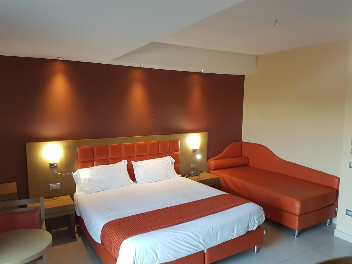 Hotel Ristorante La Campagnola Cassino Kültér fotó