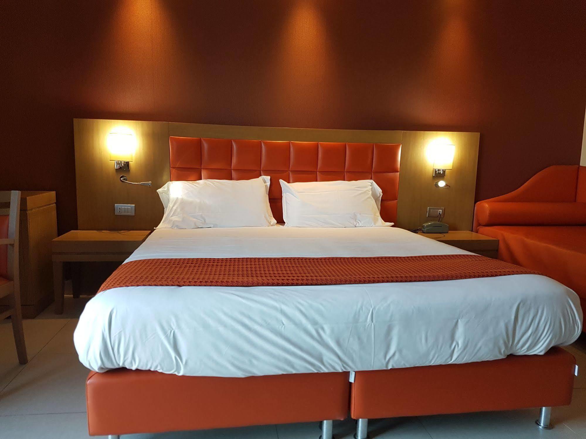 Hotel Ristorante La Campagnola Cassino Kültér fotó