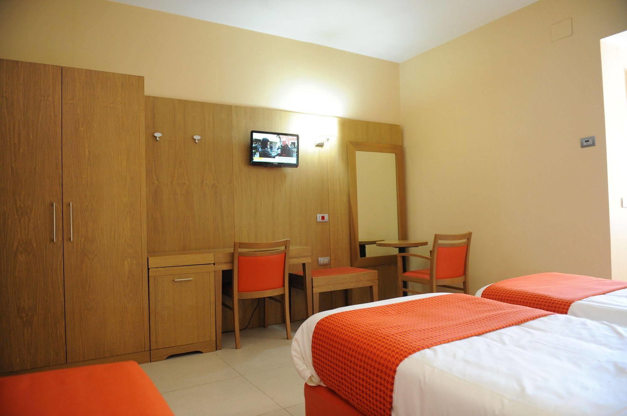 Hotel Ristorante La Campagnola Cassino Kültér fotó